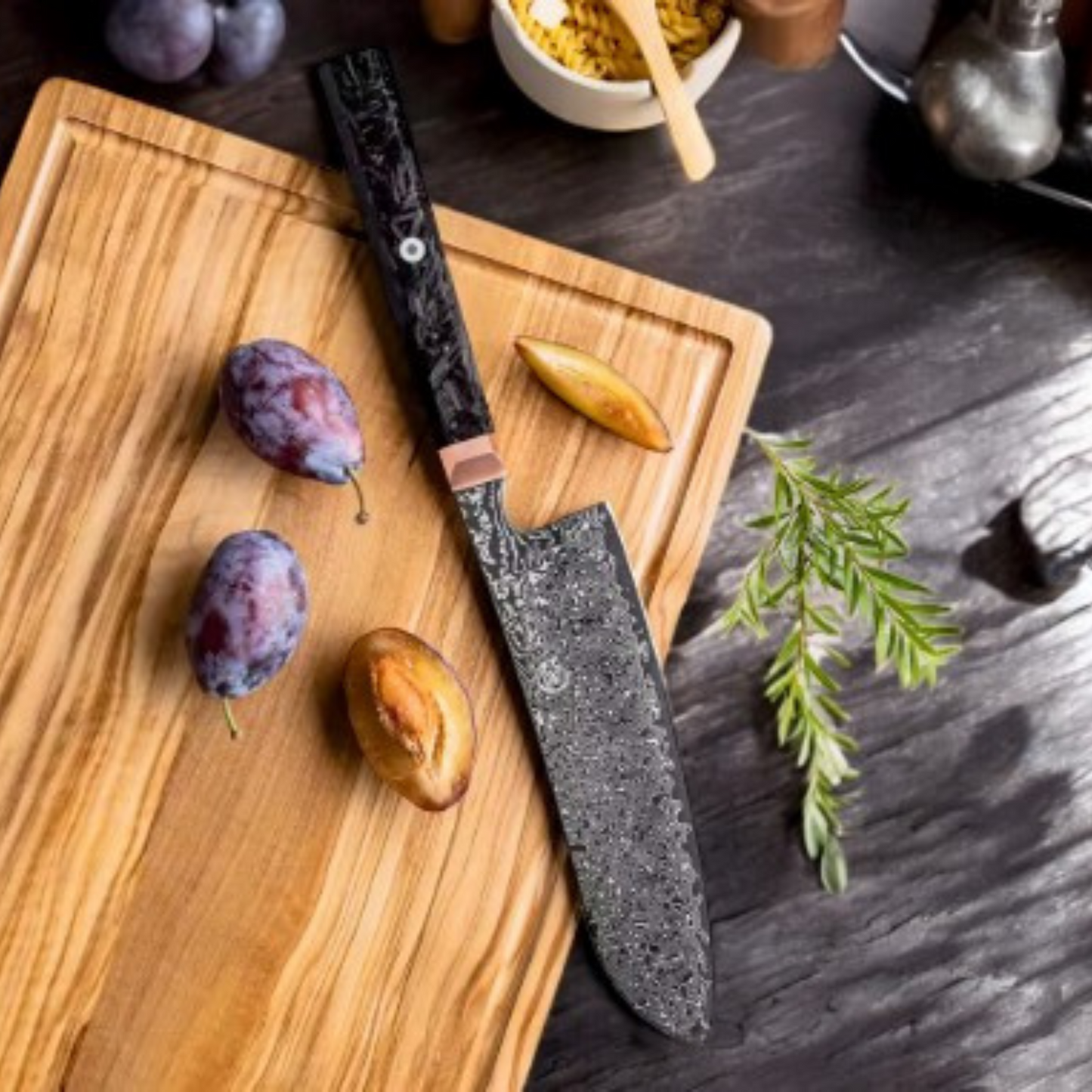 Couteau de cuisine Santoku 173mm acier damassé 67 couches - Noir